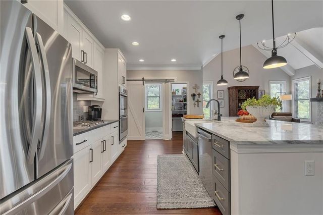 306 Misty Morning Circle, Canton, GA 30114