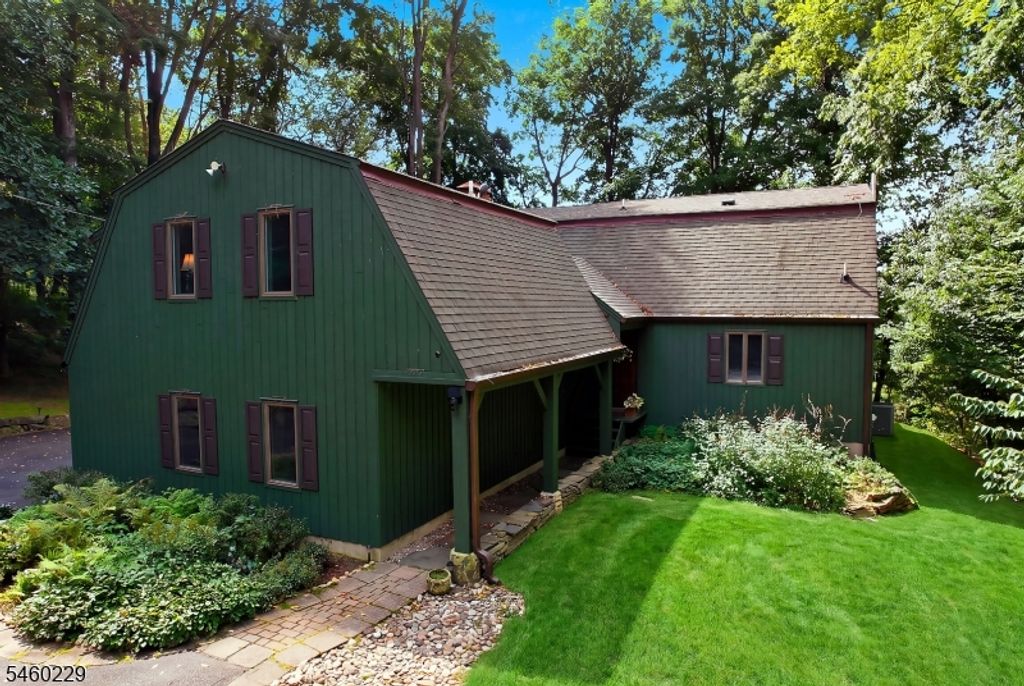 10 Ames Road, Morris Twp., NJ 07960