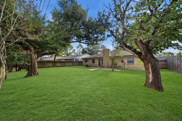 14315 Golden Cypress Lane, Cypress, TX 77429