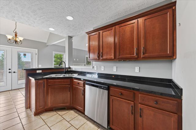1484 Apache Way, Clarksville, TN 37042