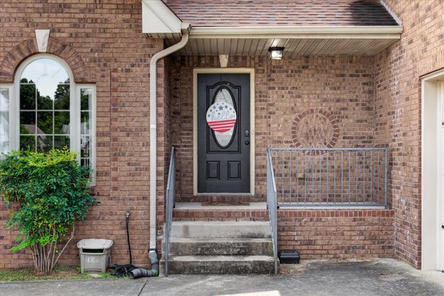 1484 Apache Way, Clarksville, TN 37042
