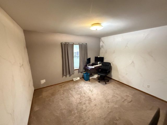 N115W21106 Brookside Circle, Germantown, WI 53022