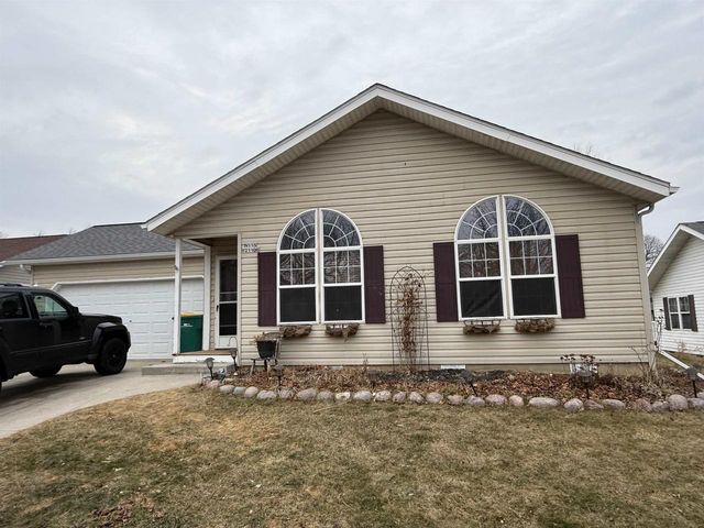 N115W21106 Brookside Circle, Germantown, WI 53022