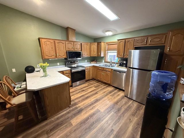 N115W21106 Brookside Circle, Germantown, WI 53022