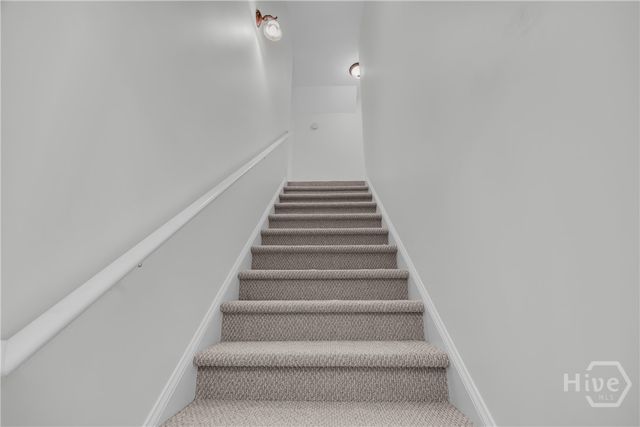 155 Hidden Falls Drive, Hull, GA 30646