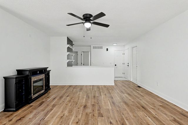 109 S Westview, Derby, KS 67037
