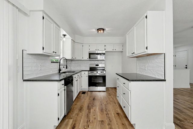 109 S Westview, Derby, KS 67037
