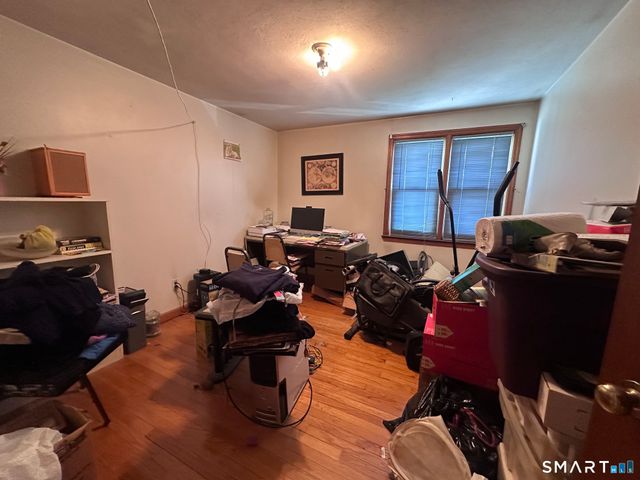 366 Burr Street, New Haven, CT 06512