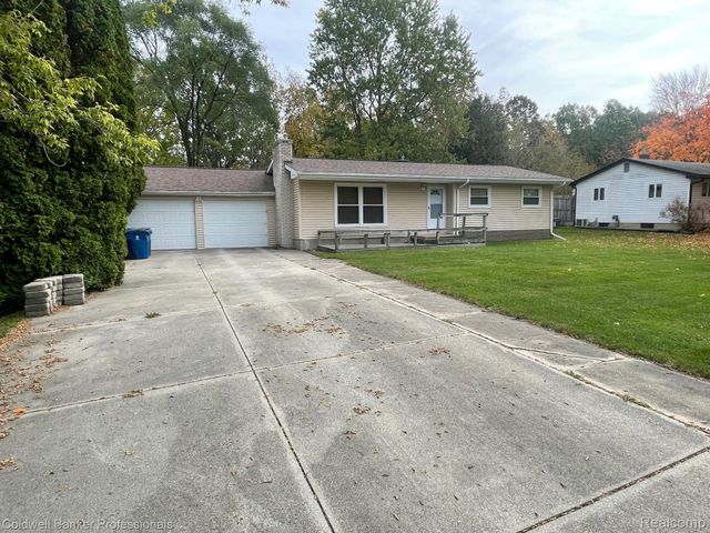 7071 Brittwood Lane, Flint, MI 48507