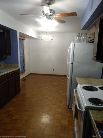 7071 Brittwood Lane, Flint, MI 48507