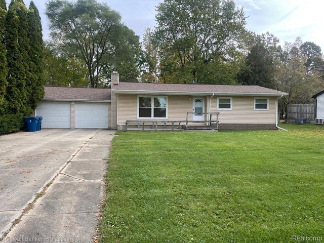 7071 Brittwood Lane, Flint, MI 48507