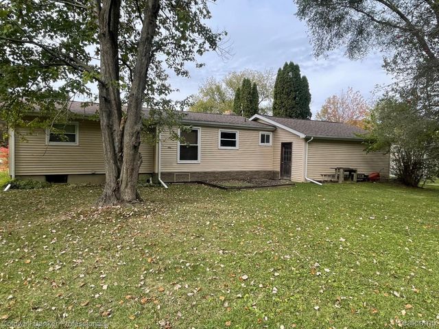 7071 Brittwood Lane, Flint, MI 48507