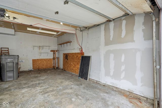 8353 Paso Del Norte Court, Indianapolis, IN 46227