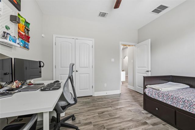3013 Chalice Well DR, Pflugerville, TX 78660