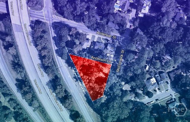 1827 McCormick Street, Savannah, GA 31404