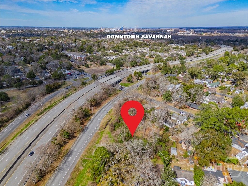1827 McCormick Street, Savannah, GA 31404