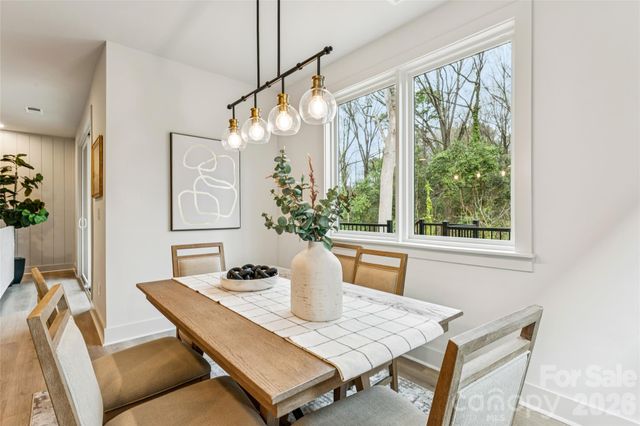 2408 Crestview Drive, Charlotte, NC 28216