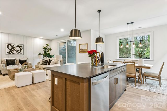 2408 Crestview Drive, Charlotte, NC 28216