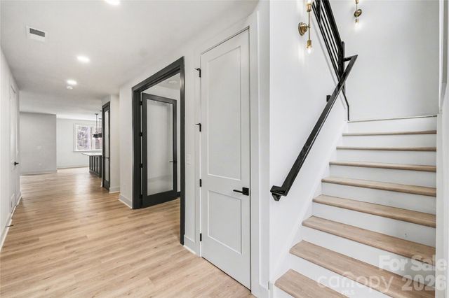 2408 Crestview Drive, Charlotte, NC 28216