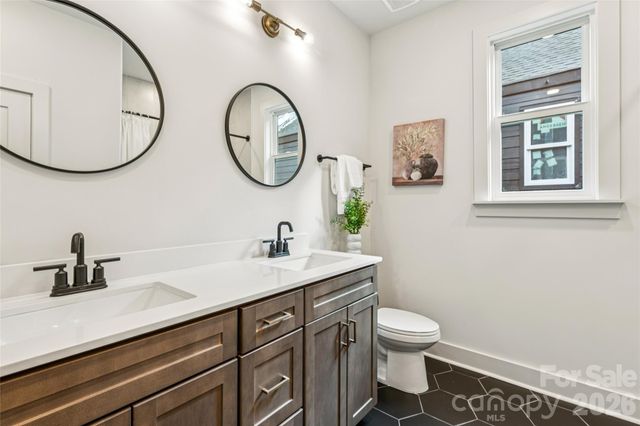 2408 Crestview Drive, Charlotte, NC 28216