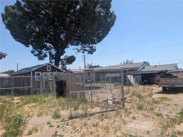 32260 Avenue E, Yucaipa, CA 92399