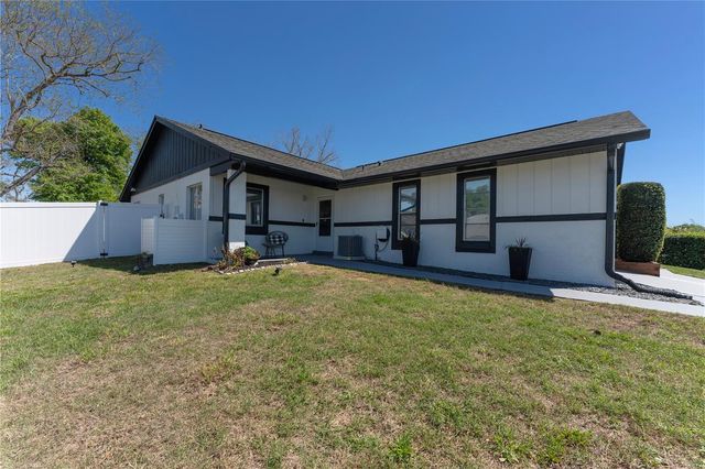 114 WINTER RIDGE CIRCLE, Orlando, FL 32835