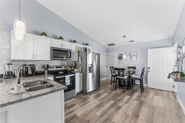 114 WINTER RIDGE CIRCLE, Orlando, FL 32835