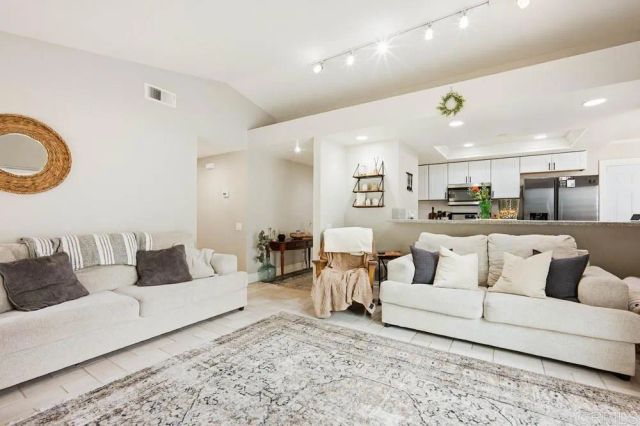 42326 Agena Street, Temecula, CA 92592