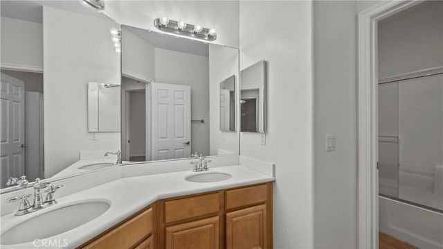 1728 Tamarron, Corona, CA 92883