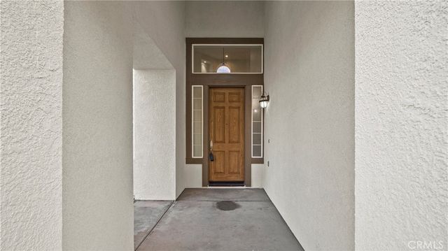1728 Tamarron, Corona, CA 92883