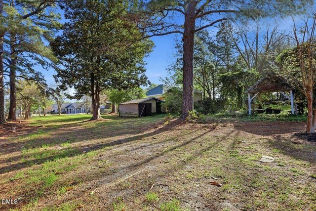 129 E Railroad Street, La Grange, NC 28551