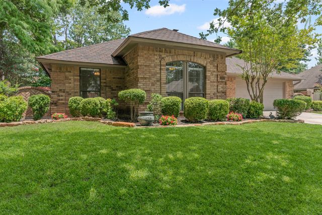 1302 Spyglass Drive, Mansfield, TX 76063