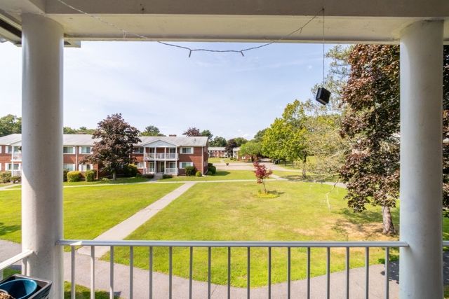 25 Bayberry Dr 4, Sharon, MA 02067