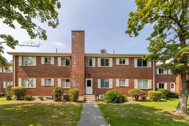25 Bayberry Dr 4, Sharon, MA 02067