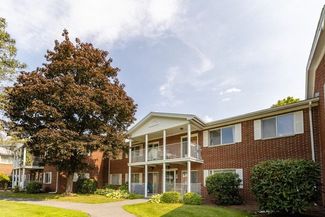 25 Bayberry Dr 4, Sharon, MA 02067