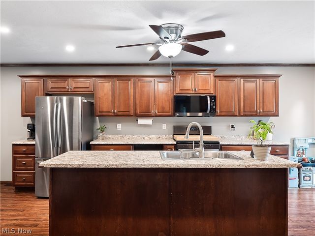 601 Perham Drive, Berea, OH 44017