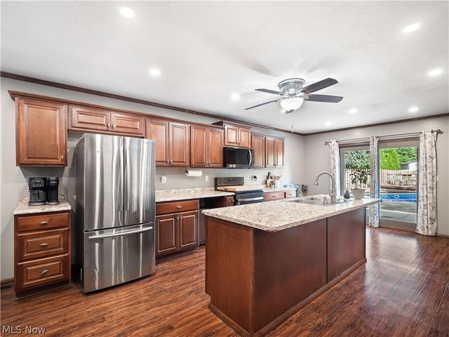 601 Perham Drive, Berea, OH 44017