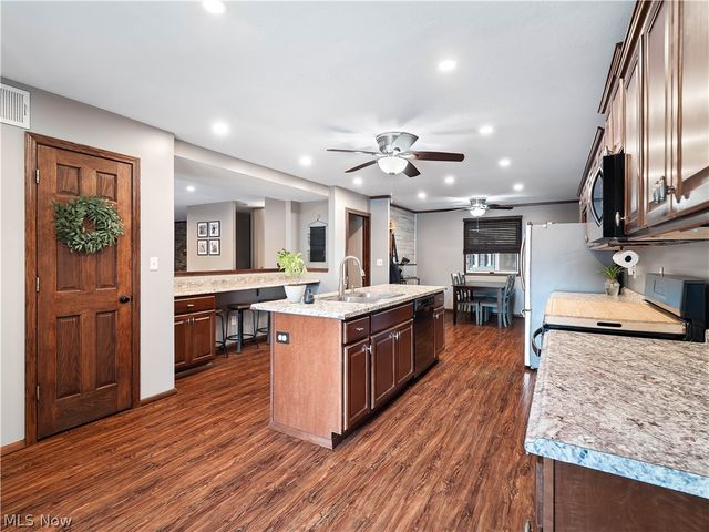 601 Perham Drive, Berea, OH 44017