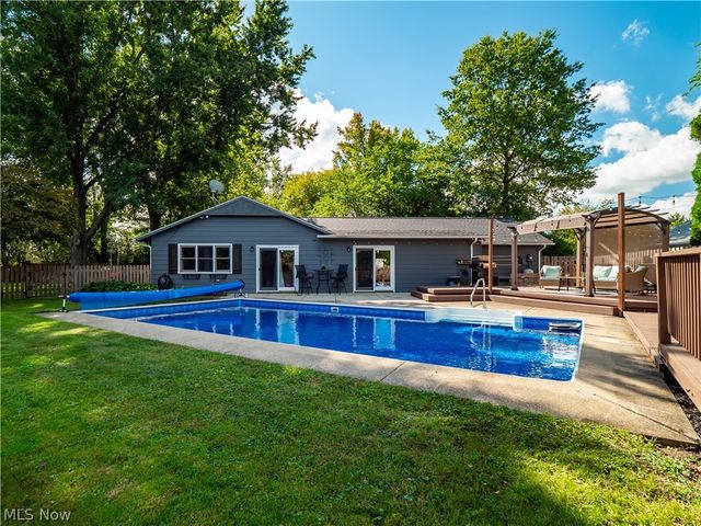 601 Perham Drive, Berea, OH 44017