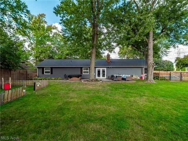 601 Perham Drive, Berea, OH 44017