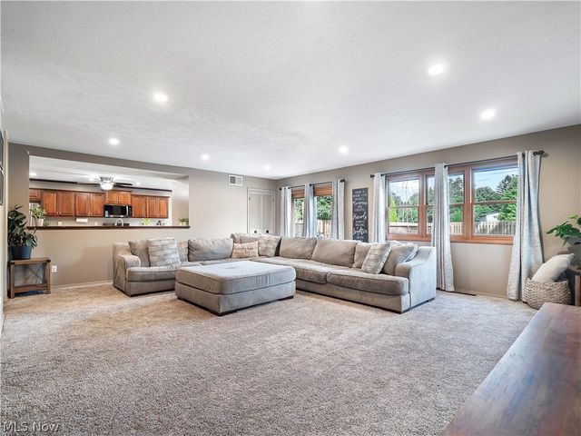601 Perham Drive, Berea, OH 44017