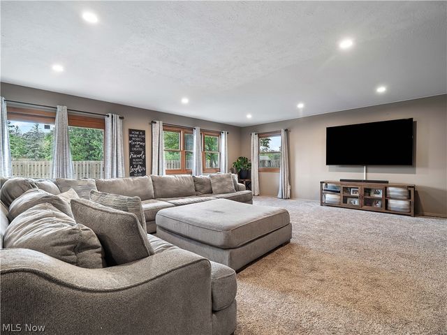 601 Perham Drive, Berea, OH 44017