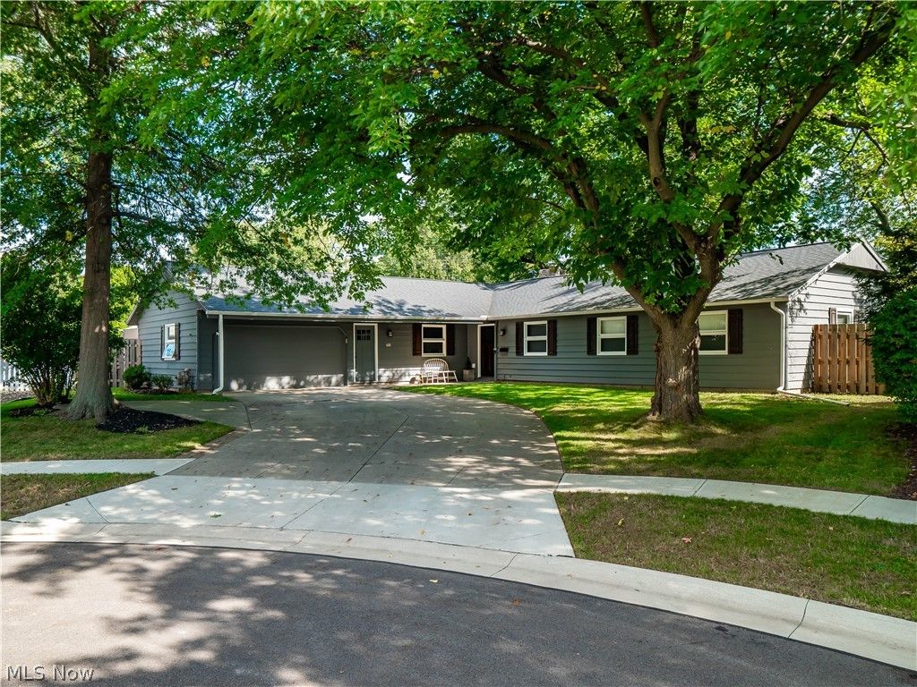 601 Perham Drive, Berea, OH 44017