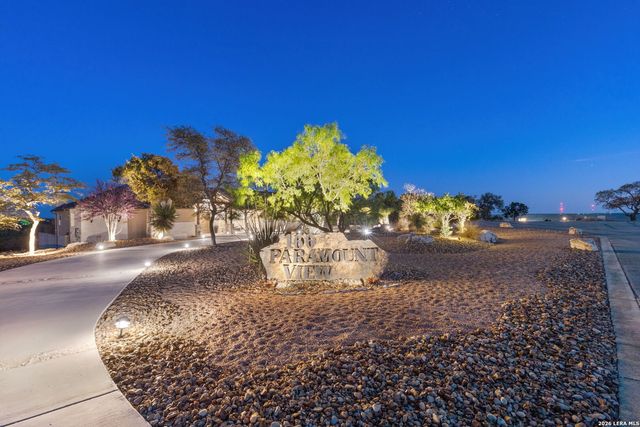 166 Paramount, Kerrville, TX 78028