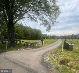 6119 BEACH RD, Midland, VA 22728