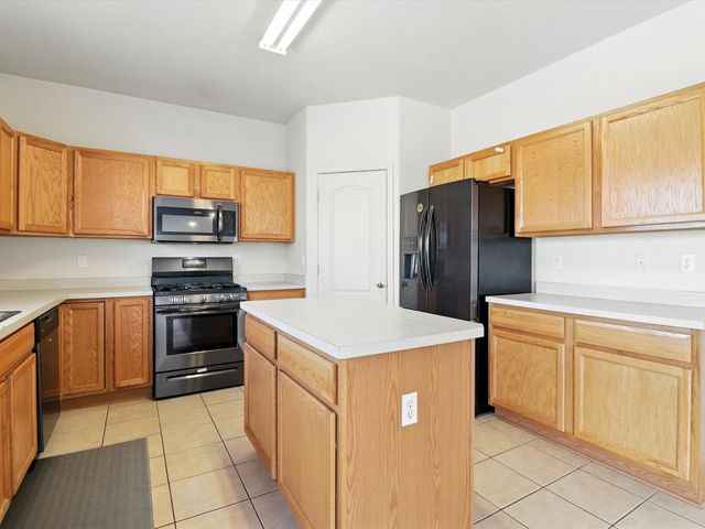 9801 SUN CHASER Trail SW, Albuquerque, NM 87121