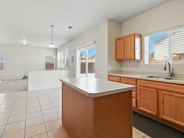 9801 SUN CHASER Trail SW, Albuquerque, NM 87121