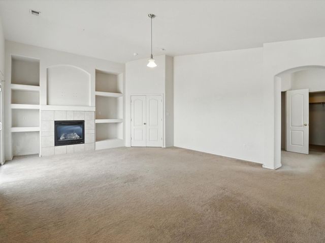 9801 SUN CHASER Trail SW, Albuquerque, NM 87121