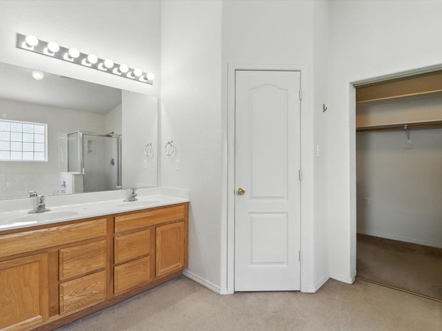 9801 SUN CHASER Trail SW, Albuquerque, NM 87121