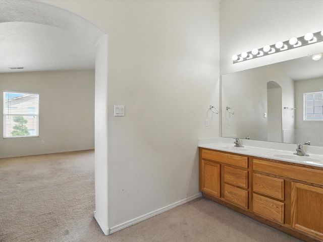 9801 SUN CHASER Trail SW, Albuquerque, NM 87121